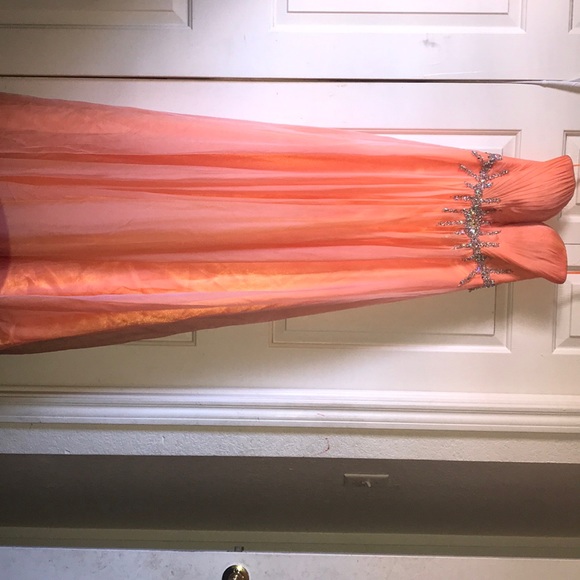 Prom dress - Picture 1 of 1